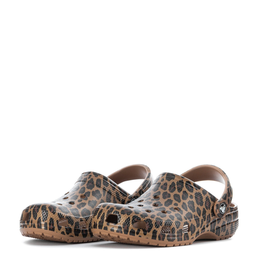Crocs Classic Clog - Womens - Comfortable Lightweight Slip-On Clogs Shoes Unisex Non-Slip Waterproof